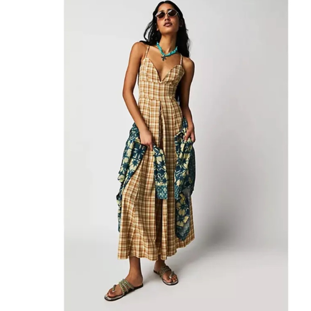 Beautiful Free People Kaia jump suit 💛